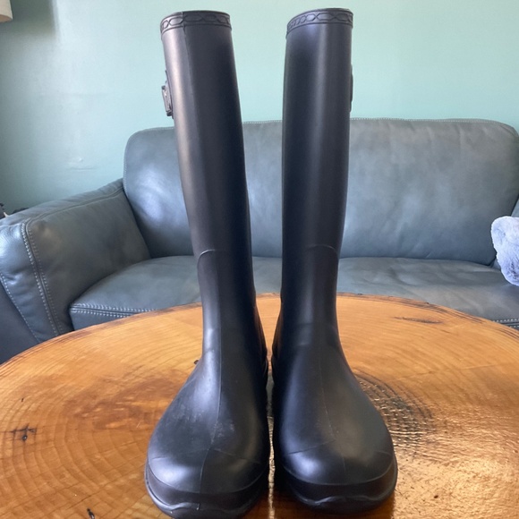 Kamik Black Waterproof Rain Boots - Picture 6 of 13